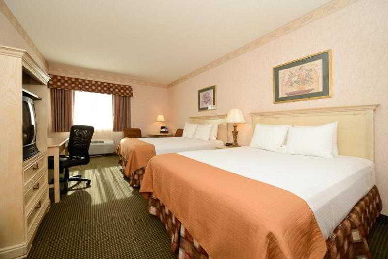 Best Western Circus City Inn Peru Экстерьер фото