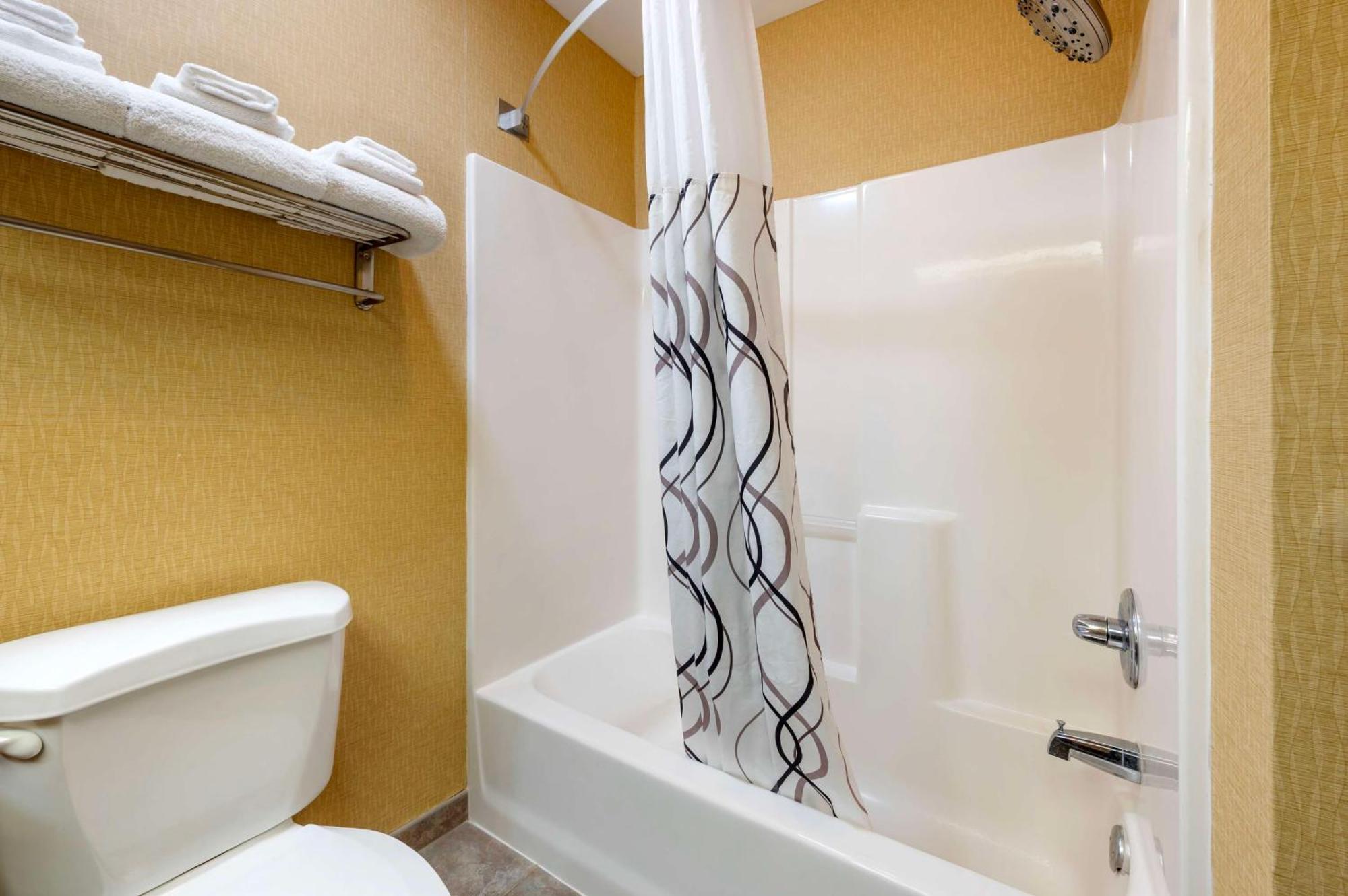 Best Western Circus City Inn Peru Экстерьер фото